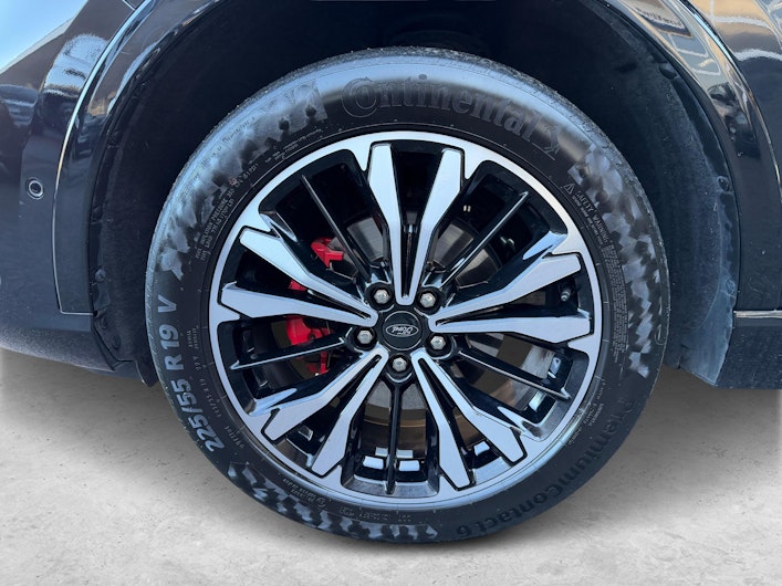 Vehicle image FORD KUGA