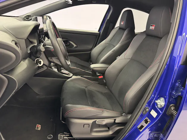Toyota Yaris 1.5 VVT-i HSD GR Sport