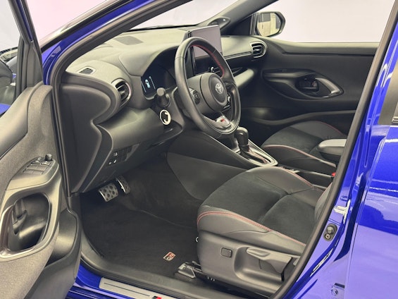 Vehicle image 6 Vehicle image 6