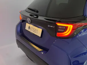 Toyota Yaris 1.5 VVT-i HSD Trend