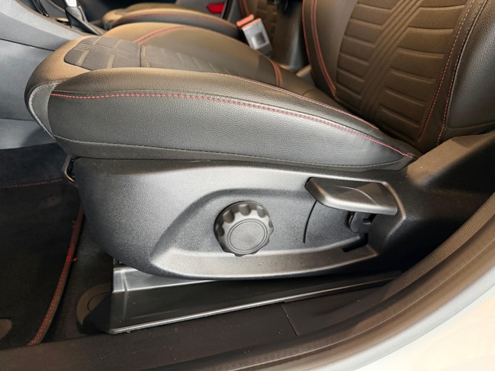 Vehicle image FORD PUMA