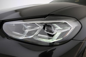 Vehicle image BMW X3 30e xDrive SAG