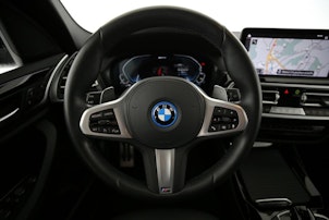 Vehicle image BMW X3 30e xDrive SAG