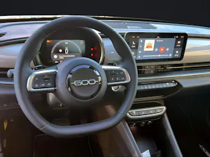 Rover Fiat 600 1.2 Hybrid 145 Cult