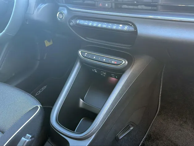 Rover Fiat 600 1.2 Hybrid 145 Cult