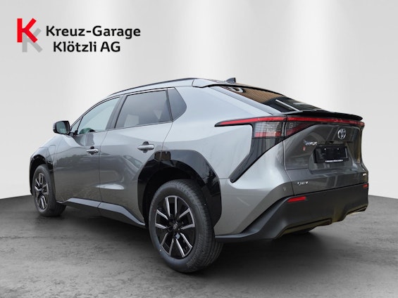 Vehicle image 4 Vehicle image 4