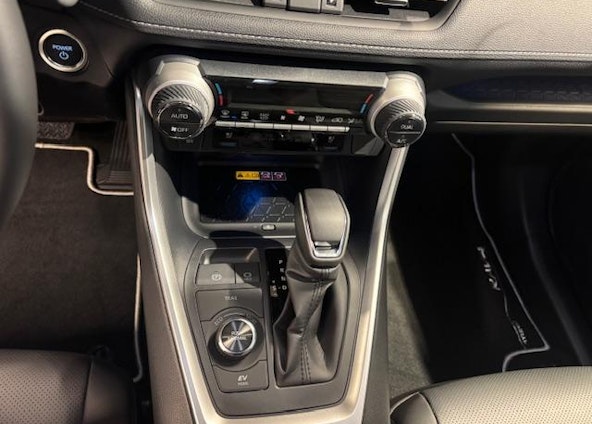 Vehicle image 7 Vehicle image 7