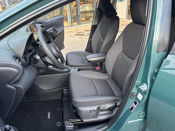 Vehicle image 11 Vehicle image 11