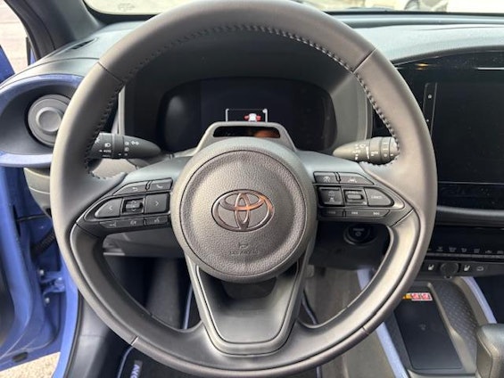 Vehicle image 7 Vehicle image 7