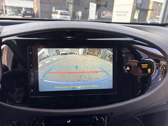 Vehicle image 8 Vehicle image 8