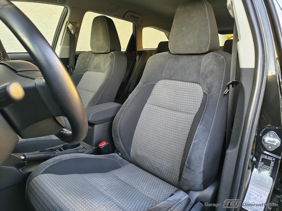 Vehicle image 4 Vehicle image 4