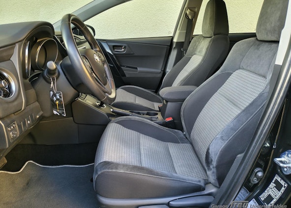 Vehicle image 5 Vehicle image 5