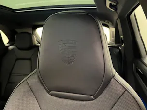 Porsche Cayenne E-Hybrid Black Edition