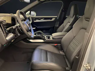 Porsche Cayenne E-Hybrid Black Edition