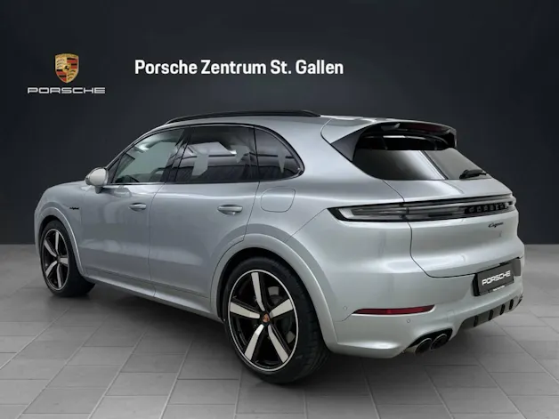 Porsche Cayenne E-Hybrid Black Edition