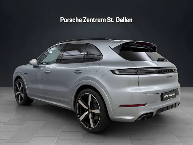 PORSCHE Cayenne E-Hybrid Black Edition