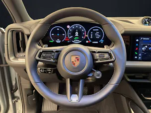 PORSCHE Cayenne E-Hybrid Black Edition
