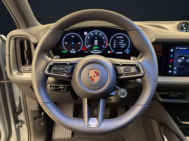 PORSCHE Cayenne E-Hybrid Black Edition