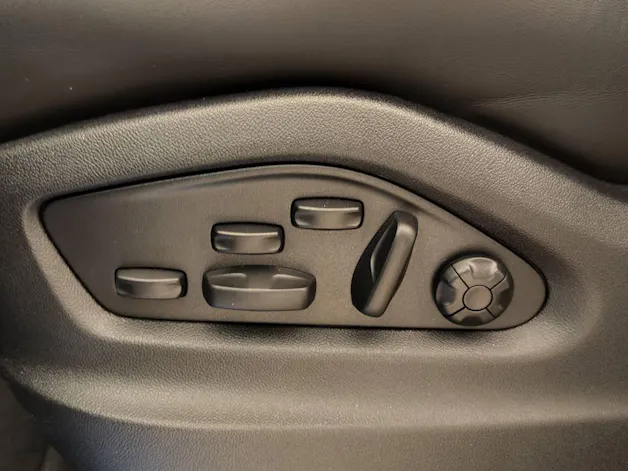 PORSCHE Cayenne E-Hybrid Black Edition