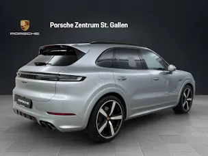 Porsche Cayenne E-Hybrid Black Edition