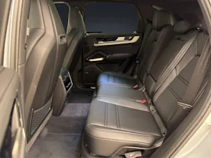 PORSCHE Cayenne E-Hybrid Black Edition