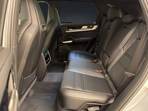 PORSCHE Cayenne E-Hybrid Black Edition