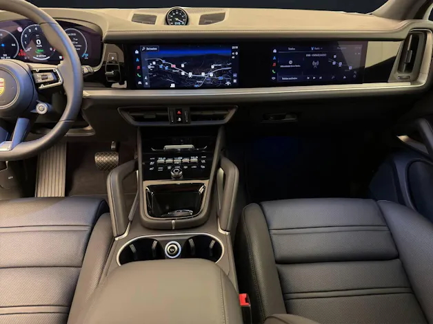 PORSCHE Cayenne E-Hybrid Black Edition