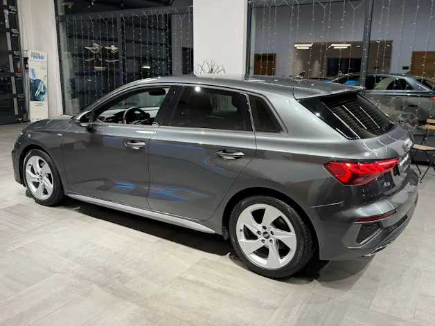 Audi A3 Sportback 35 TFSI S line Attraction S-tronic