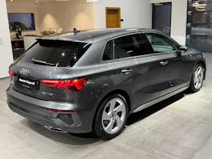 Audi A3 Sportback 35 TFSI S line Attraction S-tronic