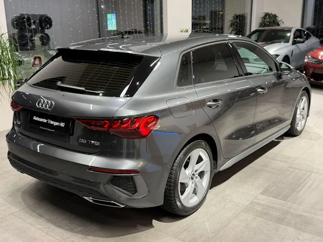 Audi A3 Sportback 35 TFSI S line Attraction S-tronic