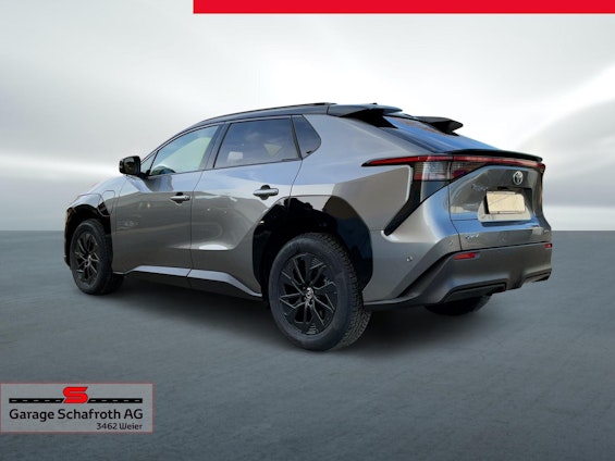 Vehicle image 18 Vehicle image 18