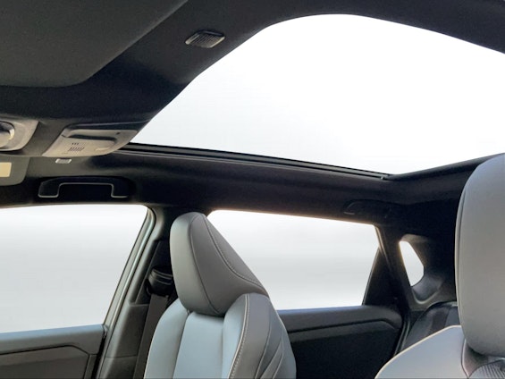 Vehicle image 9 Vehicle image 9