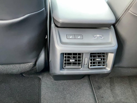 Vehicle image 20 Vehicle image 20