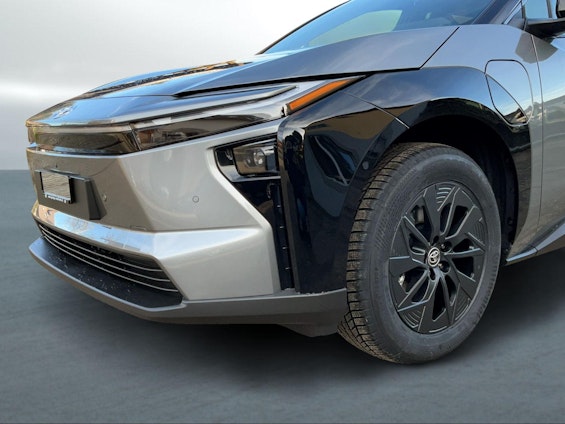 Vehicle image 12 Vehicle image 12