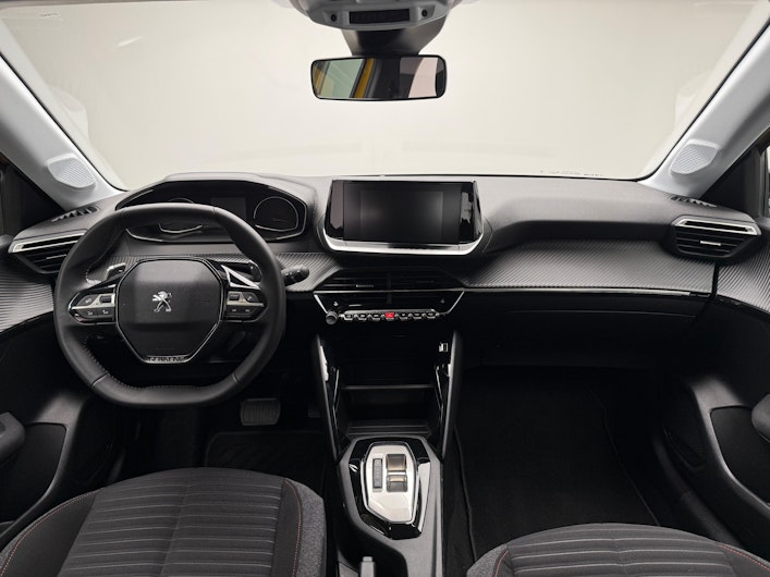 Vehicle image PEUGEOT 208