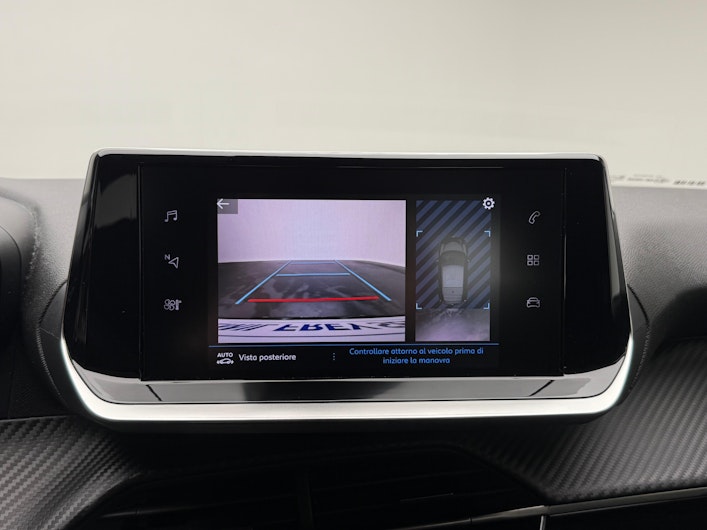 Vehicle image PEUGEOT 208