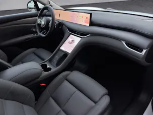 MG IM6 100 kWh Performance 21 4WD