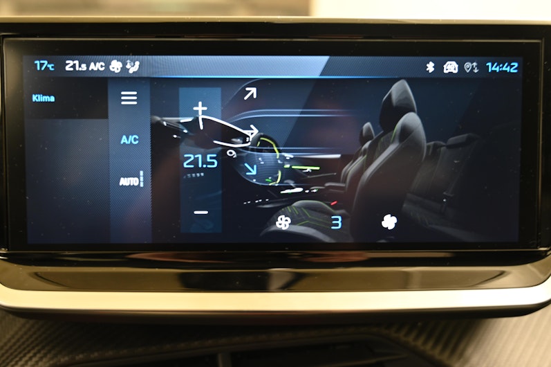 Vehicle image PEUGEOT 208