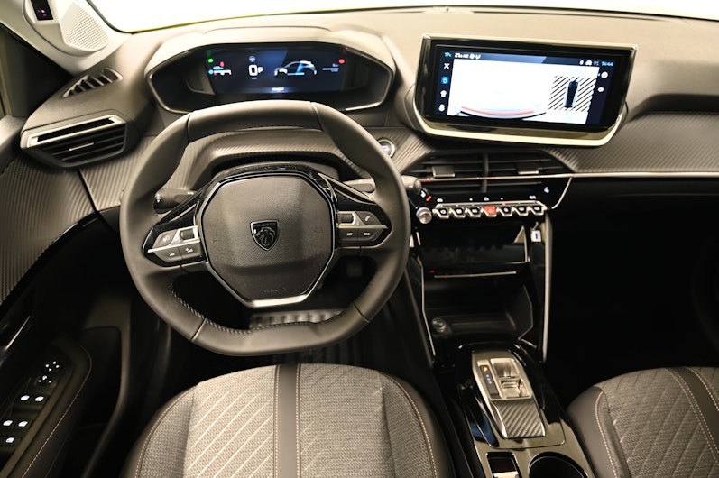 Vehicle image PEUGEOT 208