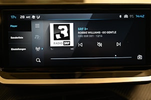 Vehicle image PEUGEOT 208 1.2 Hybrid Allure Premium