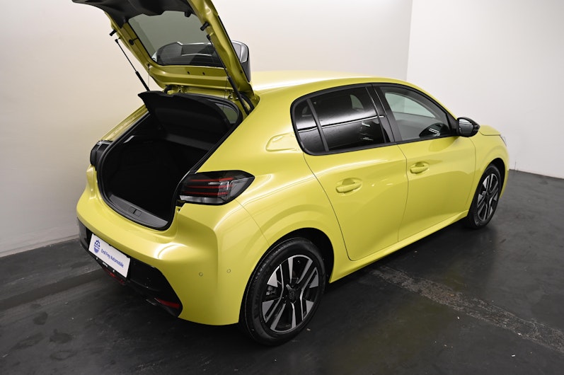 Vehicle image PEUGEOT 208