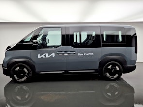 Vehicle image KIA PV5 Passenger 71.2 kWh Elite