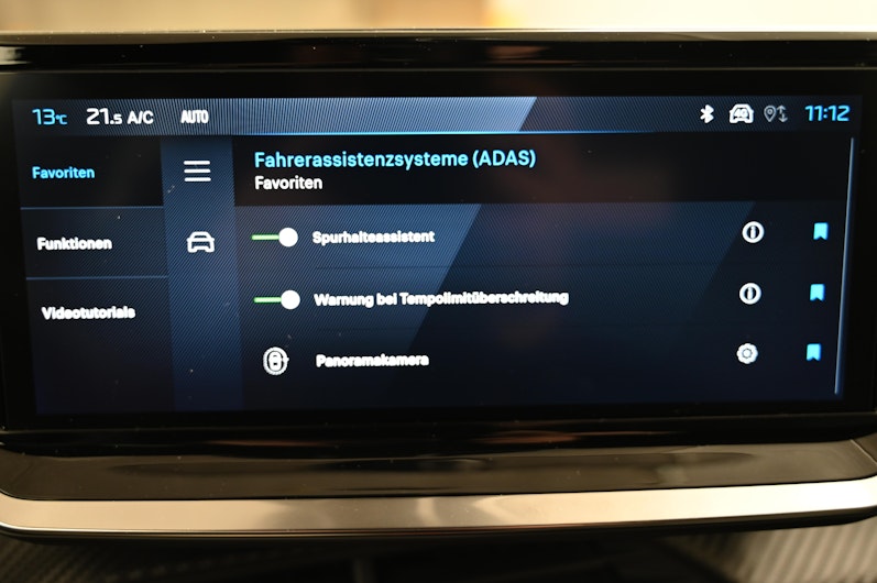 Vehicle image PEUGEOT 2008