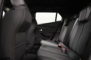 Vehicle image PEUGEOT 2008 1.2 Hybrid 145 Allure Premium