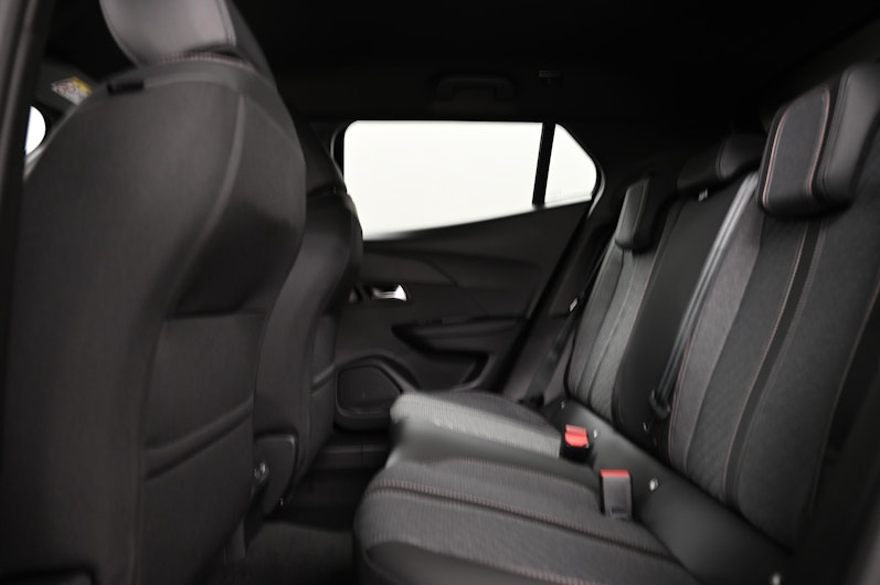 Vehicle image PEUGEOT 2008