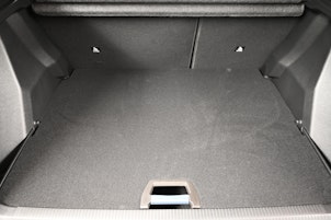 Vehicle image PEUGEOT 2008 1.2 Hybrid 145 Allure Premium