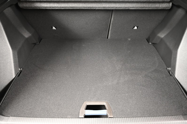 Vehicle image PEUGEOT 2008