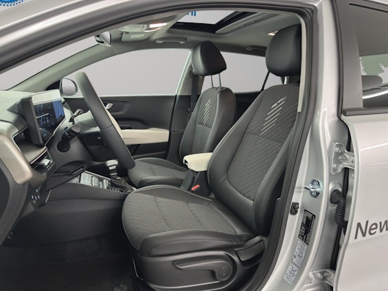 Vehicle image 5 Vehicle image 5