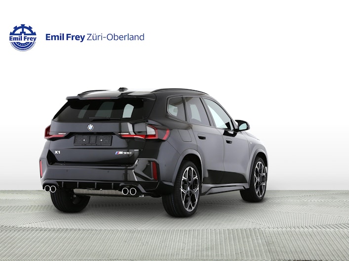 Vehicle image BMW X1