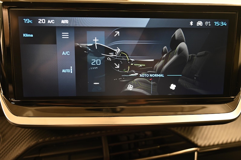 Vehicle image PEUGEOT 208